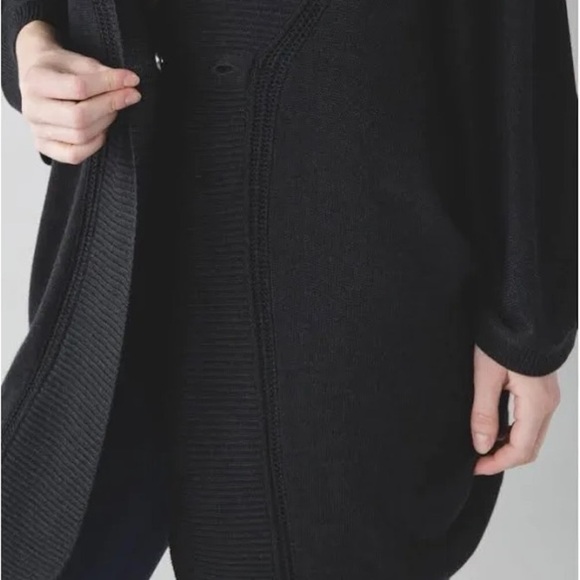 EUC - Lululemon Breeze Easy Wrap - Heathered Black - Size XS/S - Picture 8 of 11